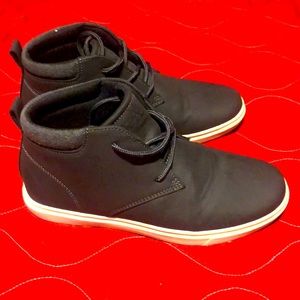 Size 4 kids perry ellis shoes